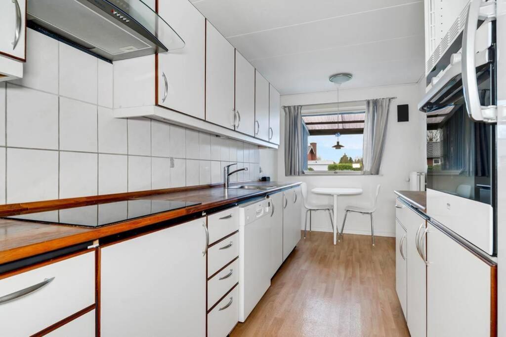 Margrethes Vej 22 - King'S Apartment - 105M2 Марибо Экстерьер фото